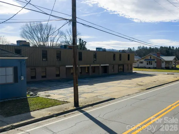 3264 Broad ST, Clyde, NC 28721