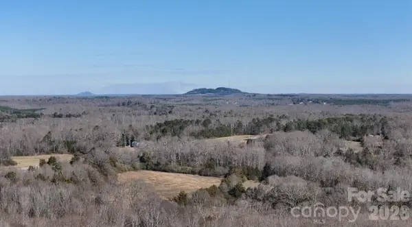 996 Split Trail RD, Clover, SC 29710
