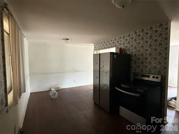 2732 Alleghany ST, Charlotte, NC 28208