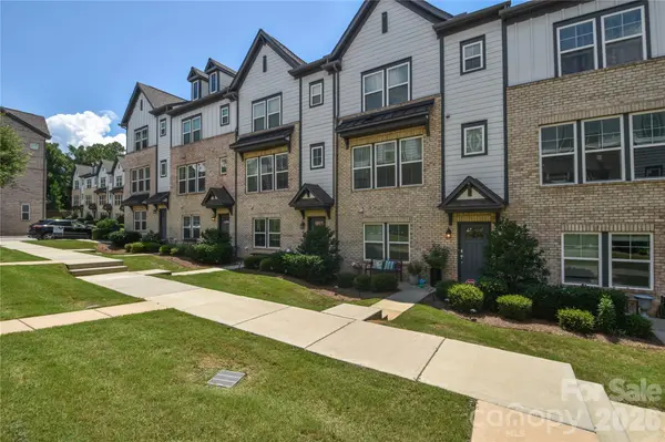 612 Tudor Park WAY, Charlotte, NC 28211