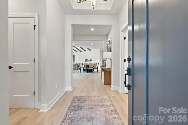 3015 Five Creek RD, Charlotte, NC 28213