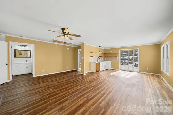 243 Shore LN, Lexington, NC 27292