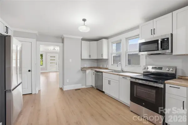 234 S Ervin AVE, Newton, NC 28658