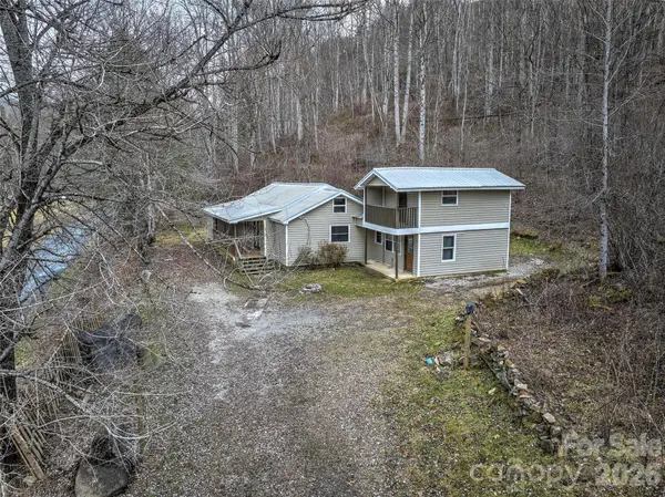1101 Otter Creek RD, Topton, NC 28781