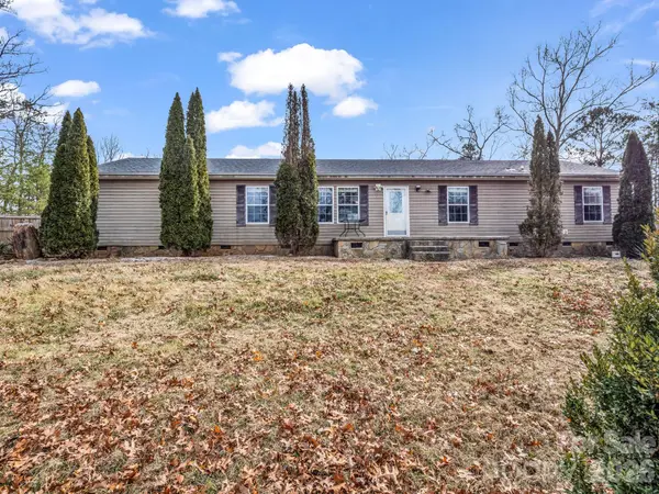 865 Boland DR, Lake Lure, NC 28746