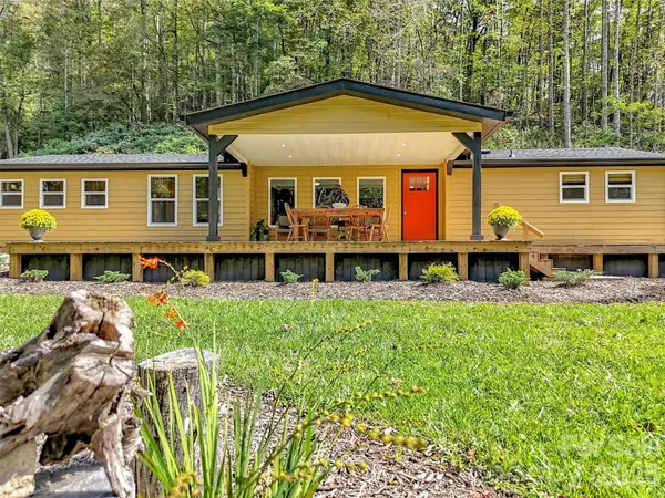 70 Icicle Ridge RD, Sylva, NC 28779