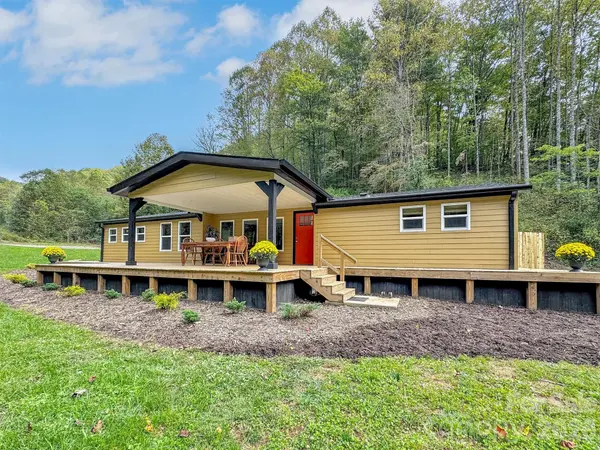 70 Icicle Ridge RD, Sylva, NC 28779