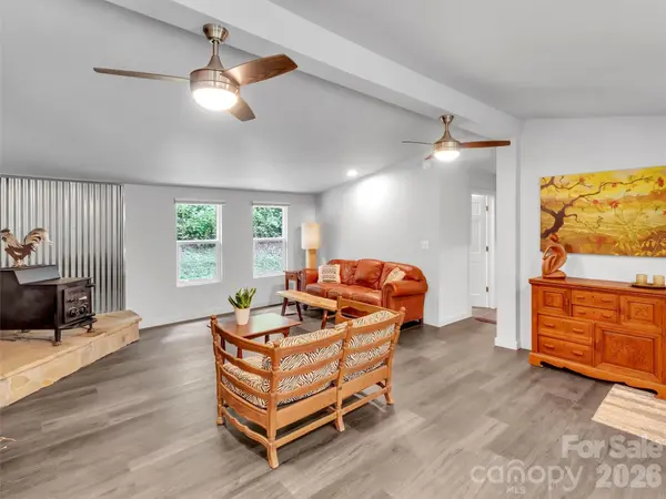 70 Icicle Ridge RD, Sylva, NC 28779