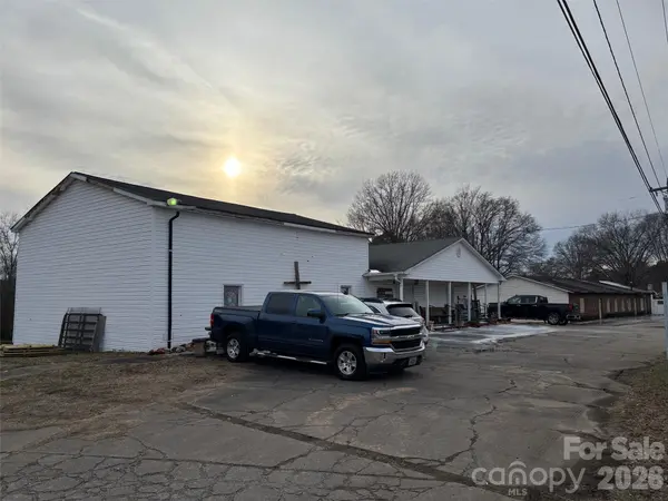 709 Cleveland AVE, Grover, NC 28073