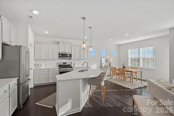 17519 Snug Harbor RD, Charlotte, NC 28278