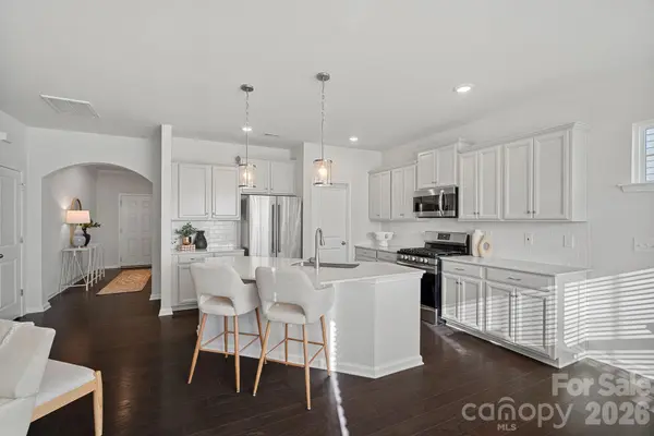 17519 Snug Harbor RD, Charlotte, NC 28278