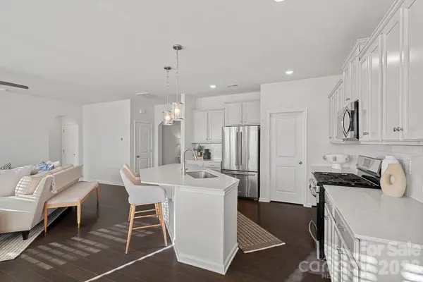 17519 Snug Harbor RD, Charlotte, NC 28278