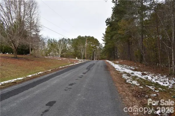 0 Catfish RD, New London, NC 28127