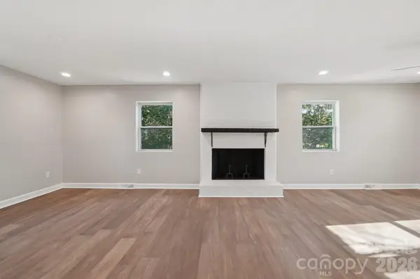 1216 Old Farm RD, Charlotte, NC 28226