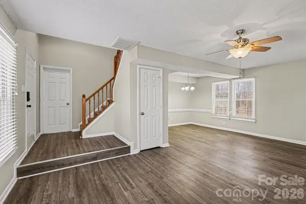5932 Scots Bluff DR, Charlotte, NC 28227