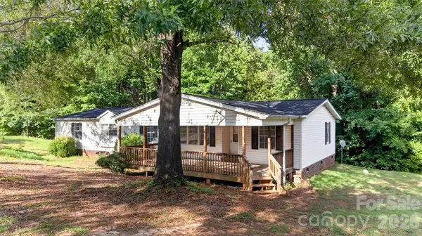 388 Chinquapin LN, Mt Ulla, NC 28125