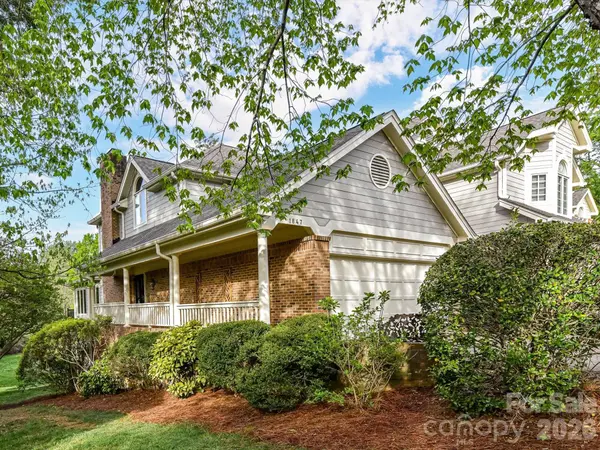 1847 Meadowood LN, Charlotte, NC 28211