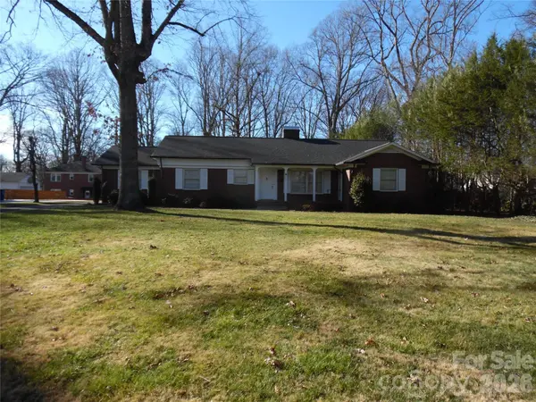 603 1st Avenue PL NE, Conover, NC 28613