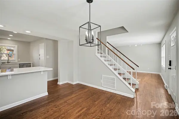 6626 Glenmoor DR, Charlotte, NC 28214