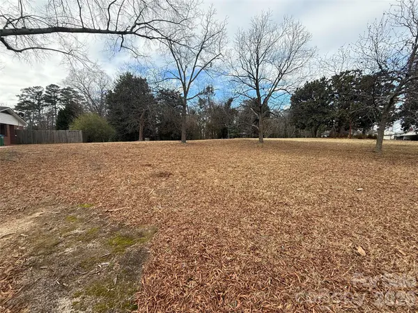 208 S Beaver ST, Landis, NC 28088