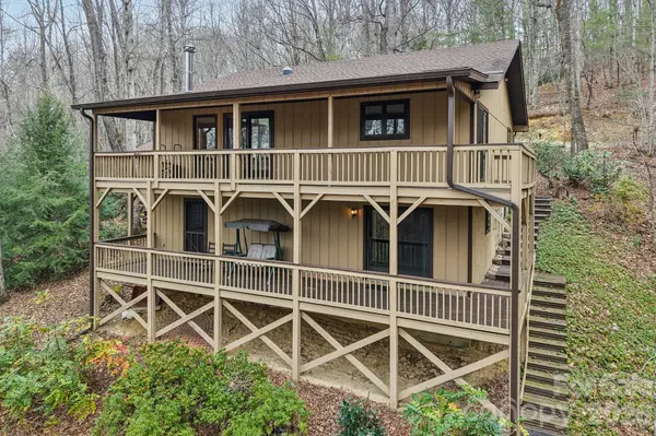 71 N Setsi LN, Brevard, NC 28712