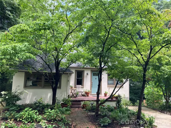 4 Duke ST, Asheville, NC 28803