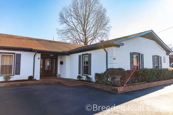 204 E McDowell ST, Morganton, NC 28655
