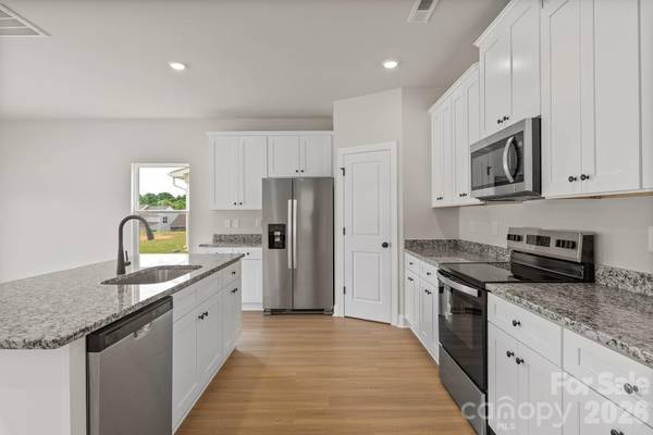 3633 Narrow LN, Charlotte, NC 28215