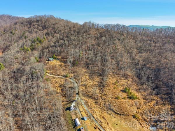 99999 Morgan Branch RD, Marshall, NC 28753