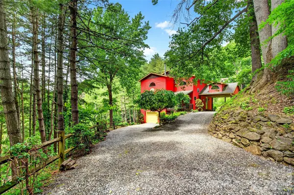 491 South Valley View DR, Mars Hill, NC 28754