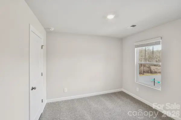 411 Luna LN, Shelby, NC 28152