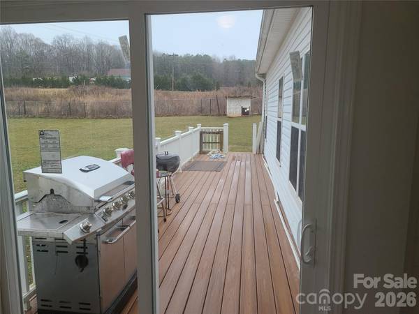 1638 Bess Town RD, Bessemer City, NC 28016