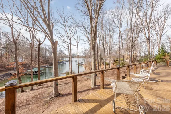 151 Bridlewood DR, Mooresville, NC 28117