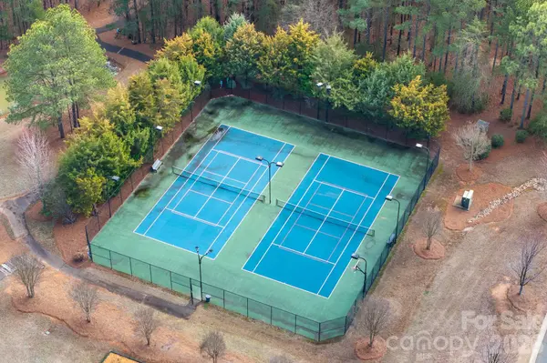 4012 Beechwood Spring LN, Belmont, NC 28012