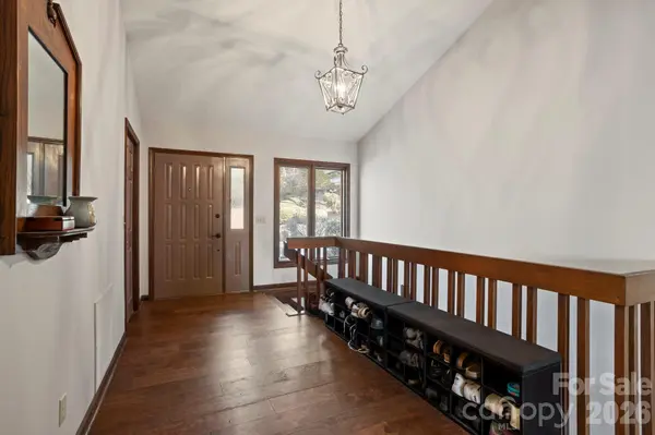 404 W Browning RD, Hendersonville, NC 28791