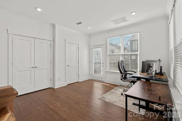 4012 Capital Ridge CT, Charlotte, NC 28205