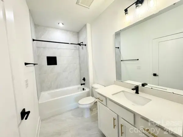 175 W Black ST #309, Rock Hill, SC 29730