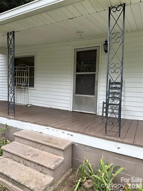 90 Tremont ST, Asheville, NC 28806