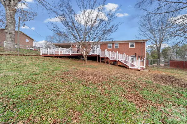 116 Hilltop AVE, Valdese, NC 28690