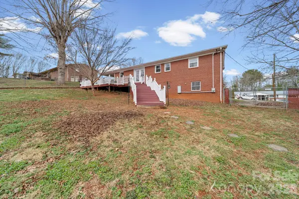 116 Hilltop AVE, Valdese, NC 28690