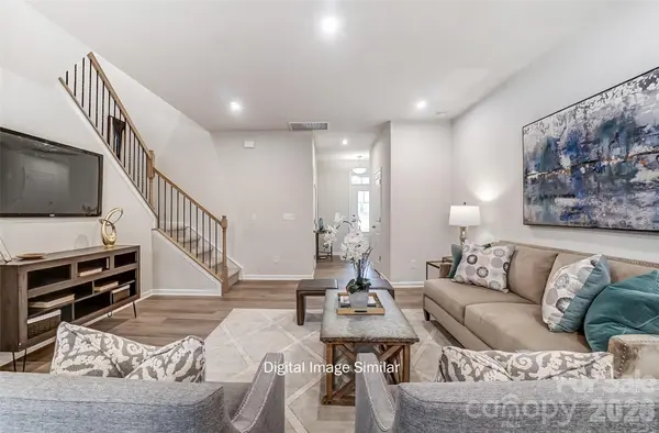 6040 Mallow Crossing LN, Charlotte, NC 28213