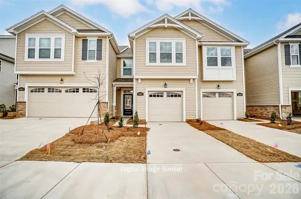 6040 Mallow Crossing LN, Charlotte, NC 28213