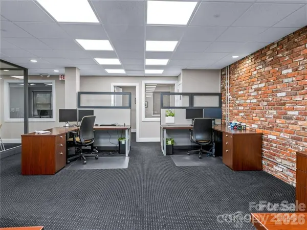 5 Doctors PARK #E1, Asheville, NC 28801
