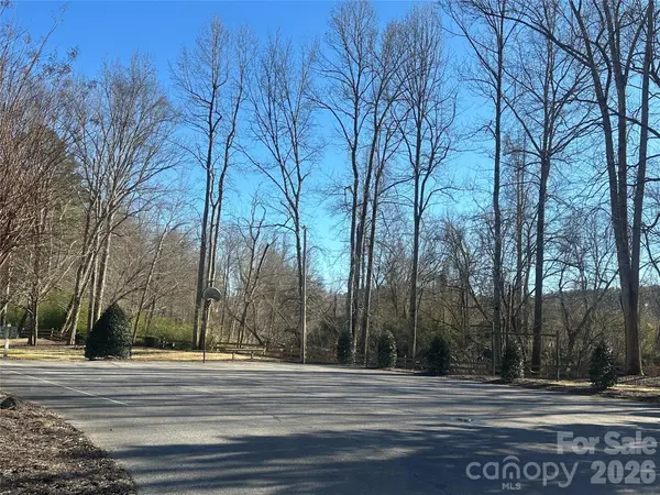 99999 River Crest Pkwy, Rutherfordton, NC 28139