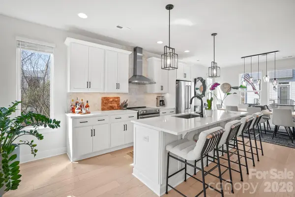 6021 Irwins Branch DR, Charlotte, NC 28217