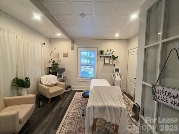 20200 Zion AVE, Cornelius, NC 28031