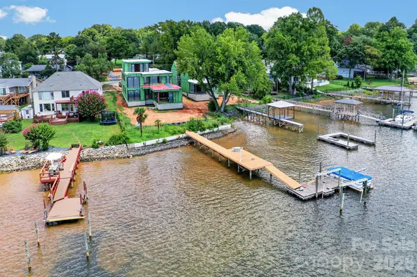 21506 Rio Oro DR, Cornelius, NC 28031