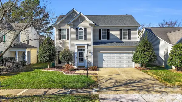 5815 Waverly Lynn LN, Charlotte, NC 28269