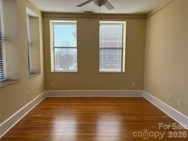 501 N Main ST, Hendersonville, NC 28792