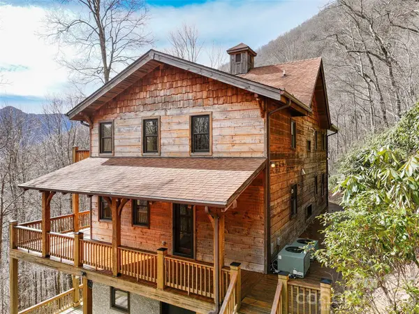 173 Heavenview PT, Maggie Valley, NC 28751